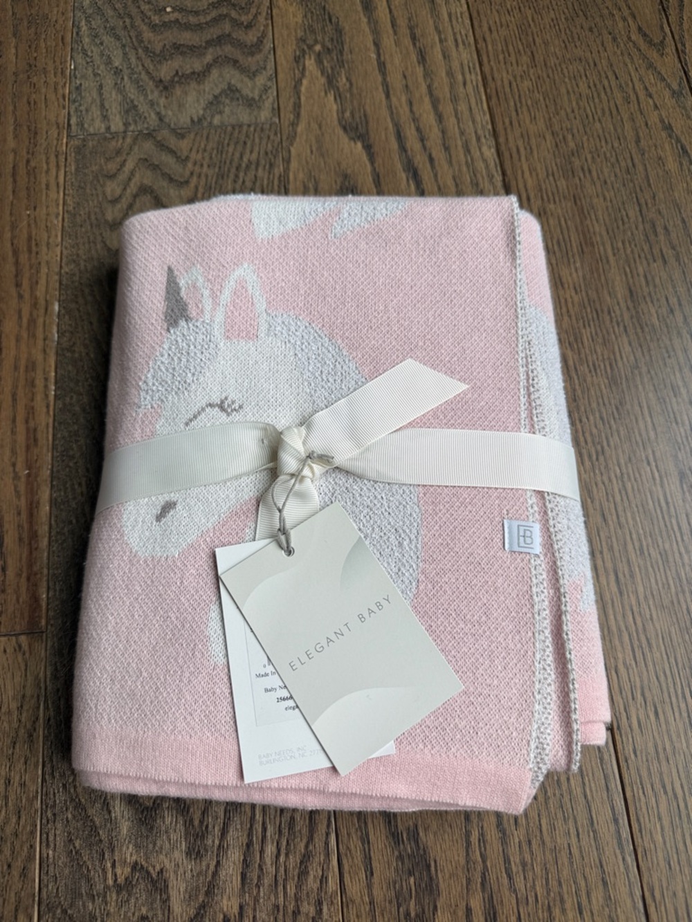 Elegant Baby Pink Knit Blanket with White Unicorn Motify 30” x 40” nwt